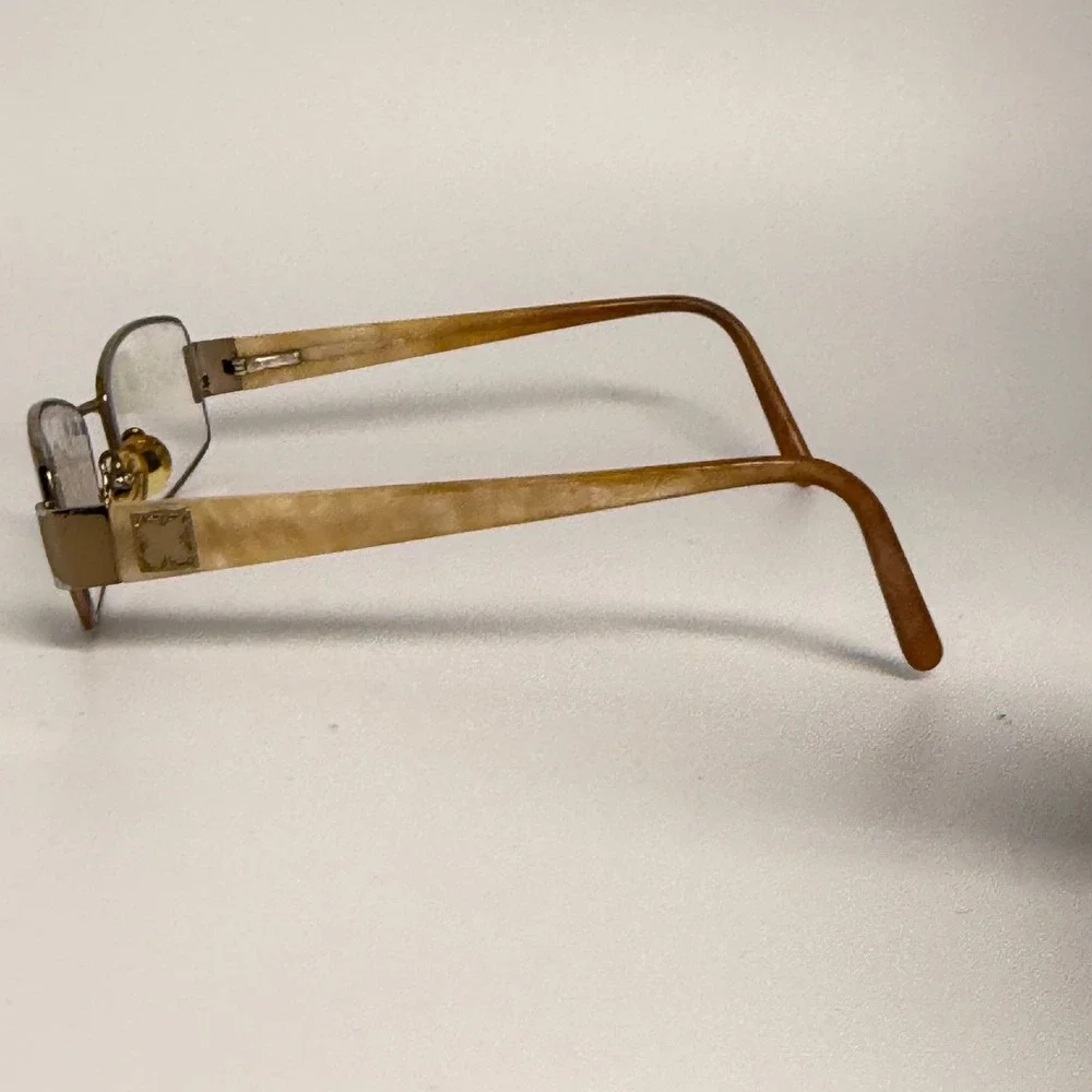 Liz Claiborne Eyeglasses Frames‎ Brown Gold Rectangle L135 49-18-135 23310